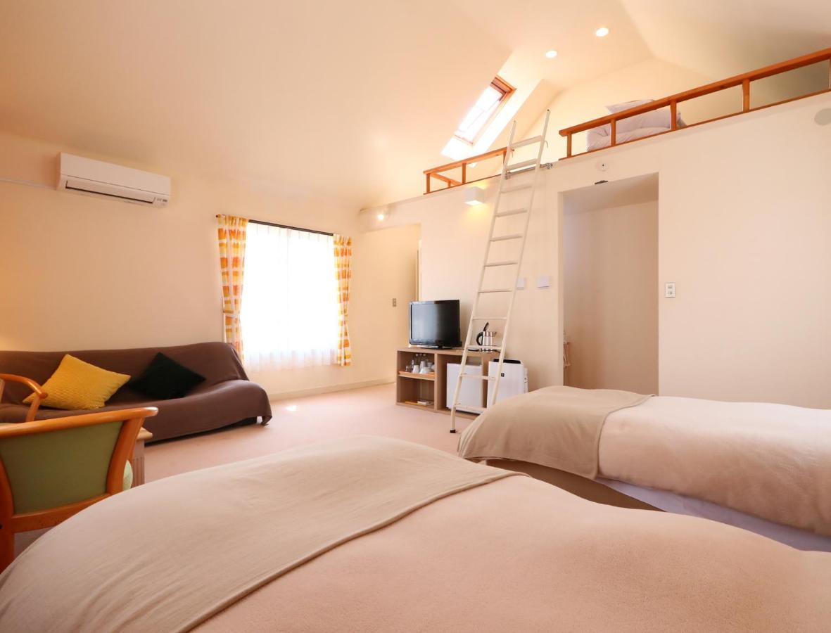 Bed and Breakfast Ryosha Tsukiakari Yamanakako Exterior foto